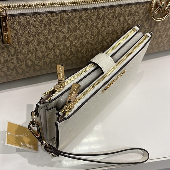 MICHAEL KORS LARGE DOUBLE ZIP WRISTLET WALLET PHONE CASE CLUTCH 
Optic White
NWT - Picture 7 of 16